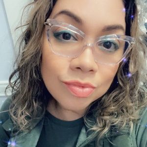 Meet your Posher, Marisol
